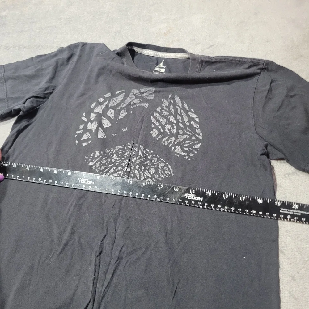 Jordan T-Shirt Mens Small‎ Black Jumpman Elephant Print Graphic Tee Streetwear